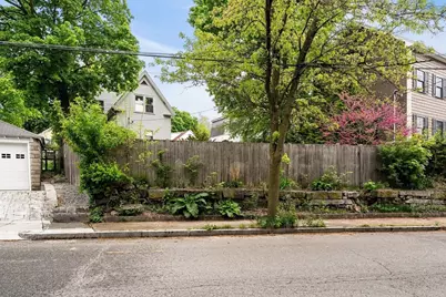 17 Sharon St, Medford, MA 02155 - Photo 27