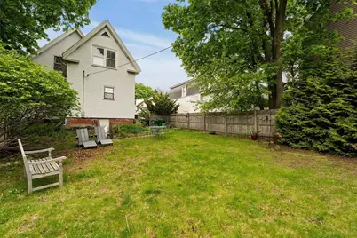 17 Sharon St, Medford, MA 02155 - Photo 25