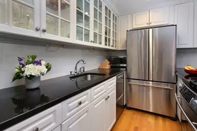 71 Rutland Street #3, Boston, MA 02118 - Photo 3