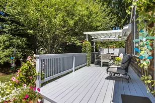33 Pearl St, Mattapoisett, MA 02739 - Photo 13