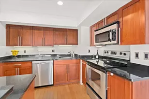 1600 Beacon St, Brookline, MA 02446 - Photo 3