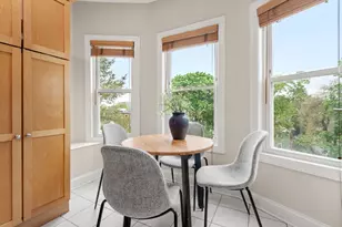 14 Linden St, Brookline, MA 02445 - Photo 9
