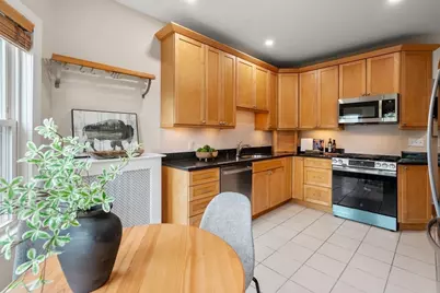 14 Linden St #7, Brookline, MA 02445 - Photo 11