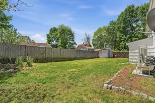 65 Albert St, Brockton, MA 02302 - Photo 23