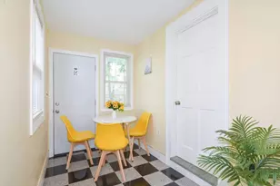 20 Gay St, Quincy, MA 02169 - Photo 9