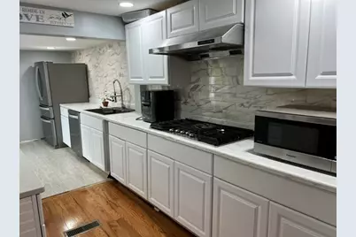 289 Burnham Road, Lowell, MA 01852 - Photo 9