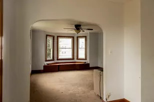 518 Snell St, Fall River, MA 02721 - Photo 5