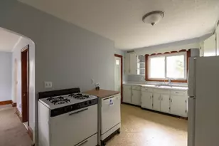 518 Snell St, Fall River, MA 02721 - Photo 15