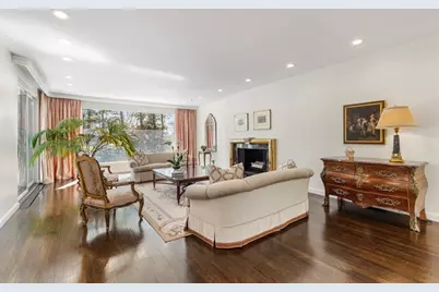 9 Singletree Rd, Brookline, MA 02467 - Photo 3