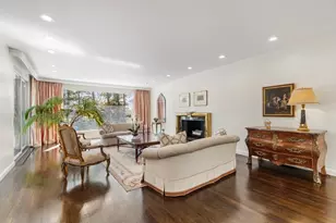 9 Singletree Rd, Brookline, MA 02467 - Photo 3
