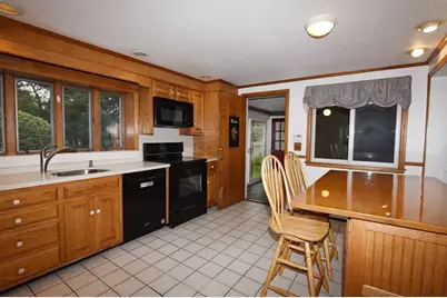 99 Louise Rd, Braintree, MA 02184 - Photo 9