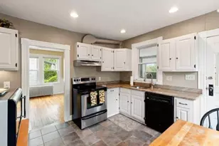 34 Kernwood Ave, Beverly, MA 01915 - Photo 11