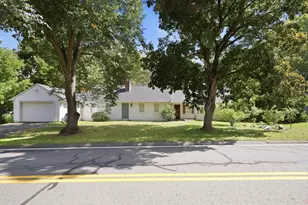 1006 S East St, Amherst, MA 01002 - Photo 1