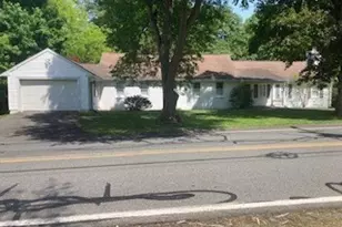1006 S East St, Amherst, MA 01002 - Photo 1