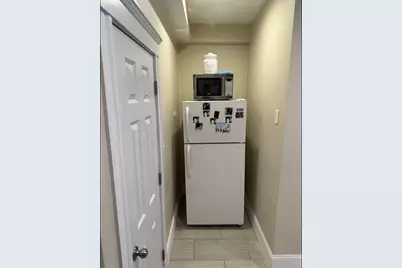 408 Neponset Ave #2R, Boston, MA 02122 - Photo 9
