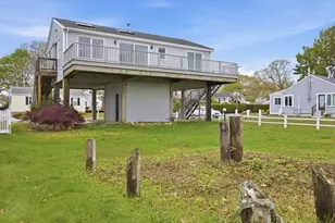192 Swifts Beach Rd, Wareham, MA 02571 - Photo 9