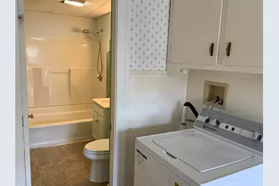 135 Cohasset St, Worcester, MA 01604 - Photo 9