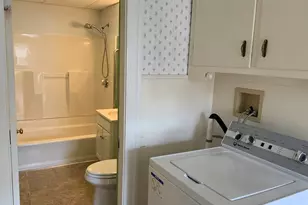 135 Cohasset St, Worcester, MA 01604 - Photo 9