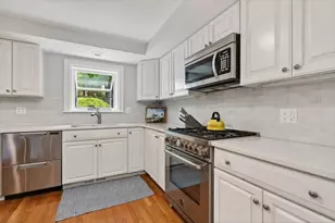 10 Autumn Cir, Hingham, MA 02043 - Photo 9