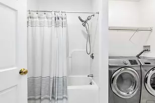 42 D St, Lowell, MA 01851 - Photo 19