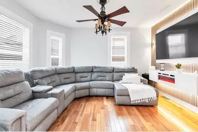 42 D St, Lowell, MA 01851 - Photo 9