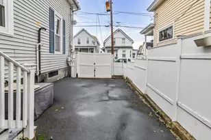 42 D St, Lowell, MA 01851 - Photo 3