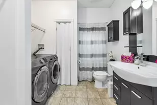 42 D St, Lowell, MA 01851 - Photo 17