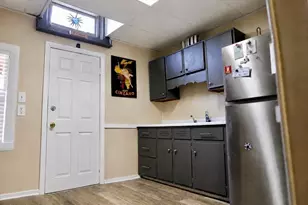 549 Bennington St, Boston, MA 02128 - Photo 15