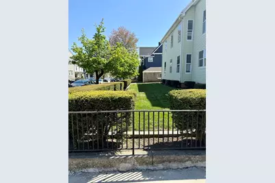 41 Winthrop St, Everett, MA 02149 - Photo 25