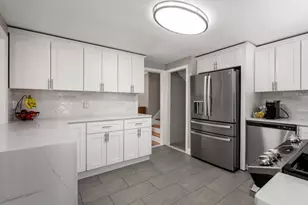 1 Deroma Rd, Boston, MA 02132 - Photo 3