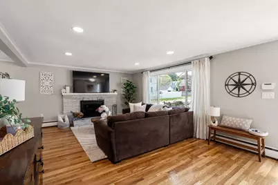 1 Deroma Rd, Boston, MA 02132 - Photo 9