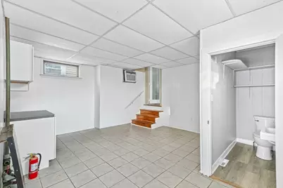 722 Eastern Ave, Fall River, MA 02723 - Photo 3