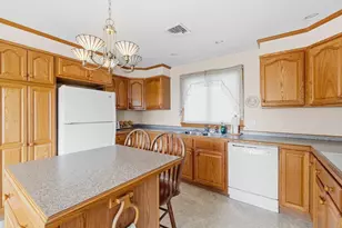 400 Sampson, Fall River, MA 02724 - Photo 17