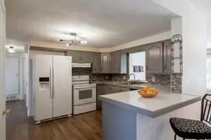 36 O Connell St, Springfield, MA 01104 - Photo 3