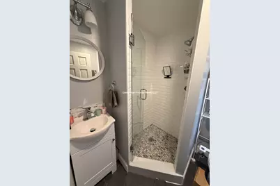 4 Bancroft St #1, Cambridge, MA 02139 - Photo 9