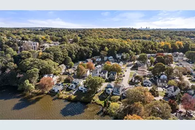 53 Hiawatha Ave, Waltham, MA 02451 - Photo 33