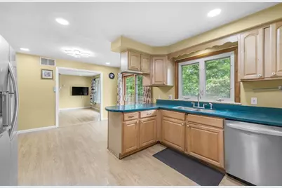 72 Paulson Dr, West Springfield, MA 01089 - Photo 13