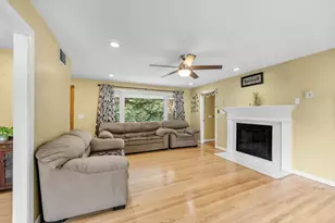 72 Paulson Dr, West Springfield, MA 01089 - Photo 3