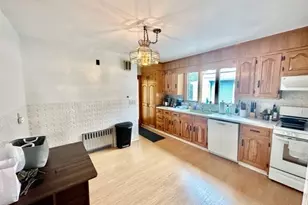 30 Sterling, Somerville, MA 02144 - Photo 3