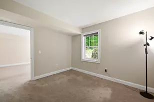 24 Greenleaves Dr, Amherst, MA 01002 - Photo 13