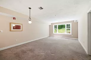 24 Greenleaves Dr, Amherst, MA 01002 - Photo 7
