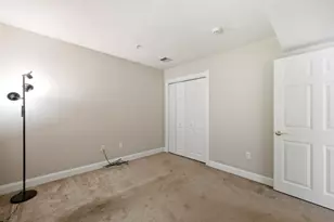 24 Greenleaves Dr, Amherst, MA 01002 - Photo 15