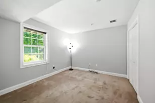 24 Greenleaves Dr, Amherst, MA 01002 - Photo 13