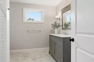 242 Pleasant St, Melrose, MA 02176 - Photo 23