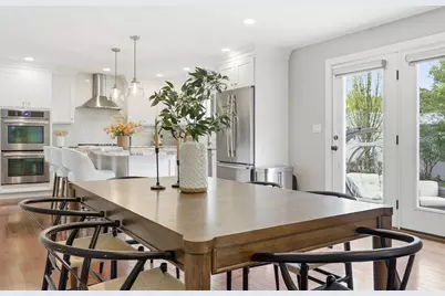 242 Pleasant St, Melrose, MA 02176 - Photo 9