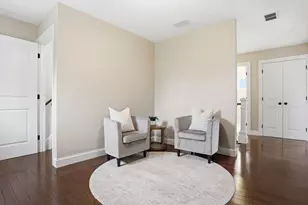 242 Pleasant St, Melrose, MA 02176 - Photo 25