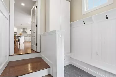 242 Pleasant St, Melrose, MA 02176 - Photo 11