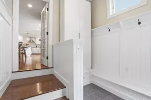 242 Pleasant St, Melrose, MA 02176 - Photo 11