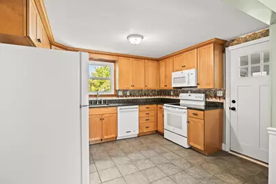 19 Wilbur St, Easton, MA 02356 - Photo 9