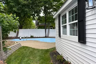 2 Mechanic St, Merrimac, MA 01860 - Photo 27